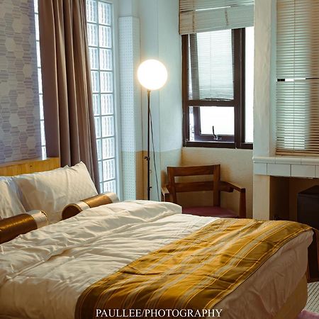 白狗公寓amo B&B市區金三角 東大門夜市 Hualien stad Exteriör bild