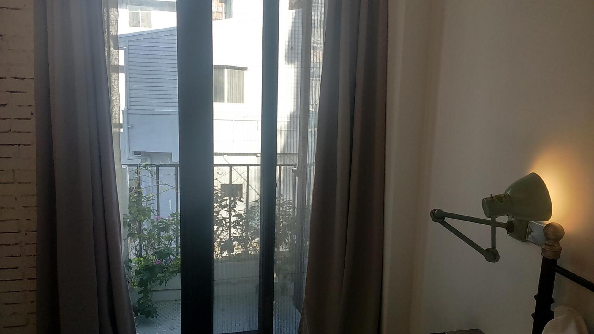 白狗公寓amo B&B市區金三角 東大門夜市 Hualien stad Rum bild