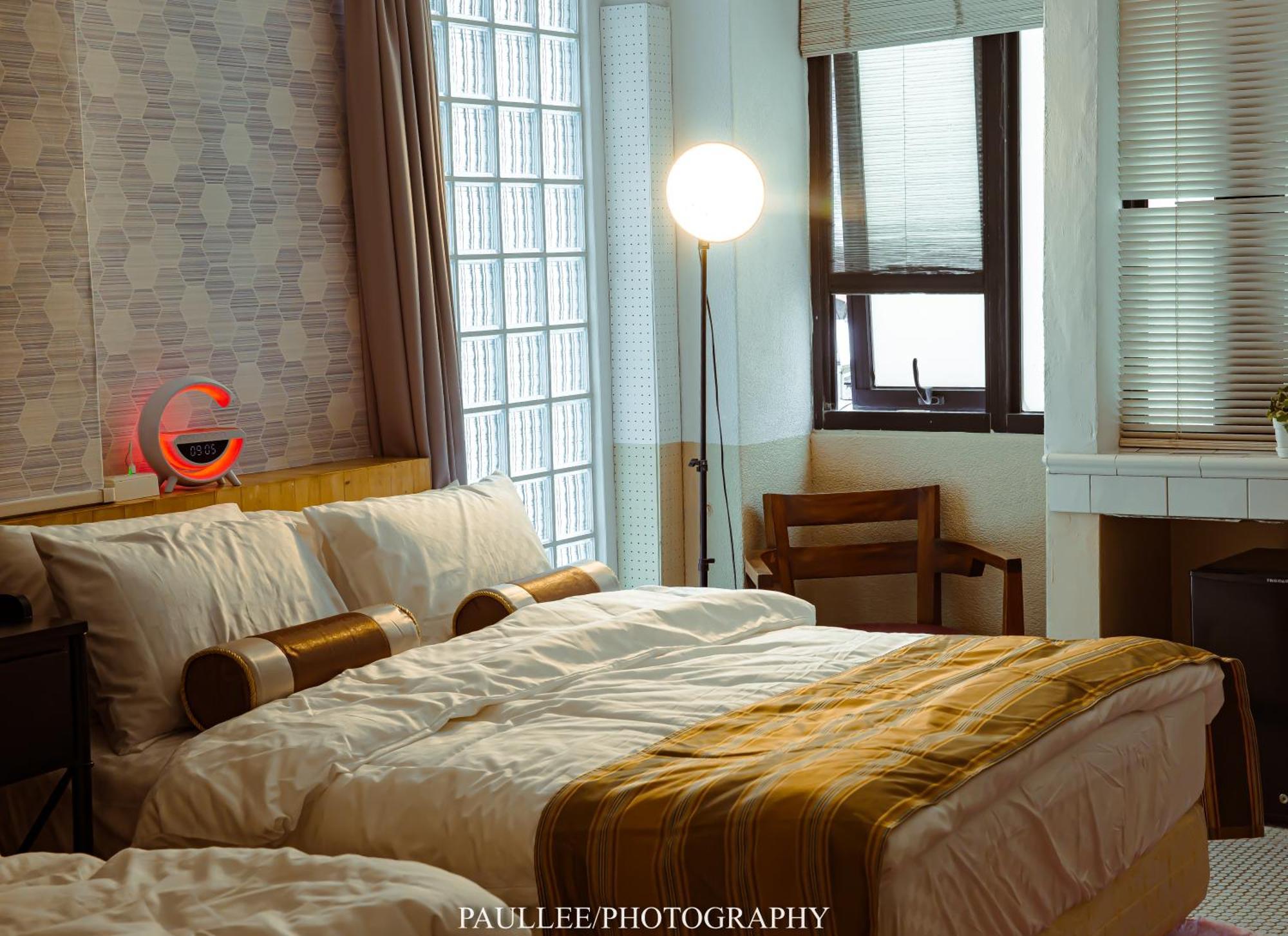 白狗公寓amo B&B市區金三角 東大門夜市 Hualien stad Exteriör bild